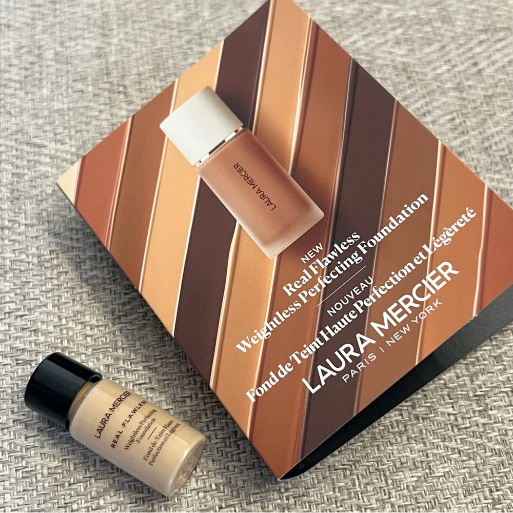 Laura Mercier Real Flawless Weightless Perfecting Foundation